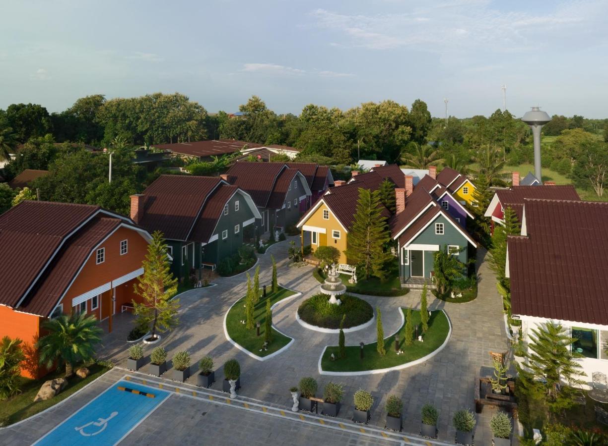 Picha Ville Resort Watthana Nakhon Exterior foto